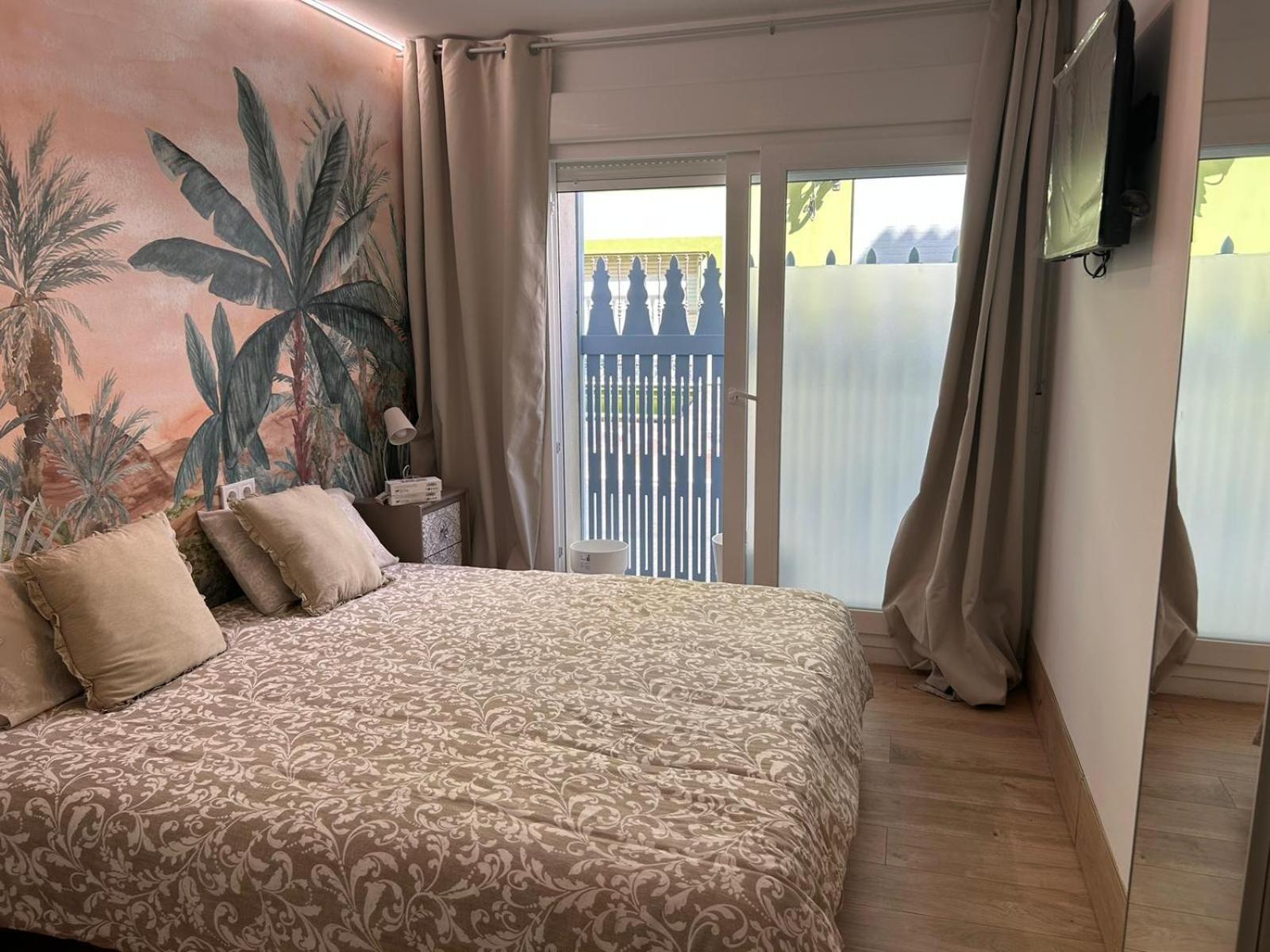 La Maison Del Mar Guest House مالقة المظهر الخارجي الصورة