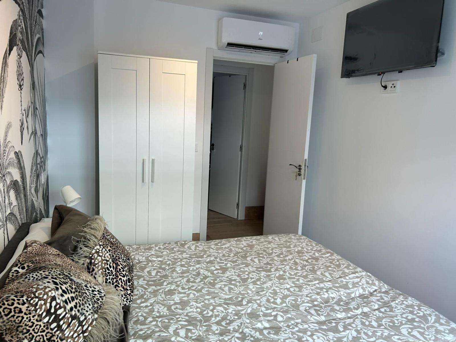 La Maison Del Mar Guest House مالقة المظهر الخارجي الصورة
